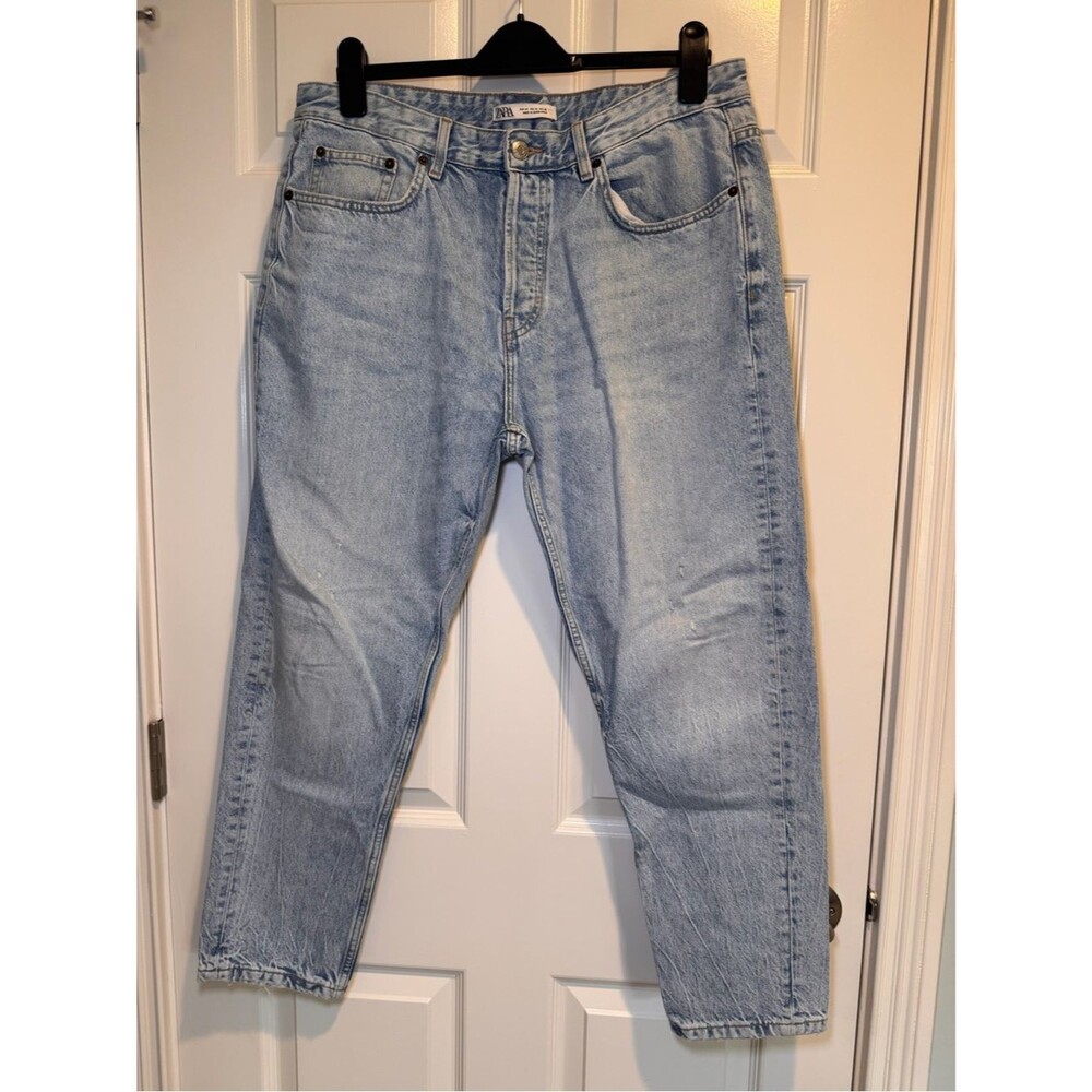 Zara Mens Relaxed Jeans in Light Blue Denim light distressing button fly W36